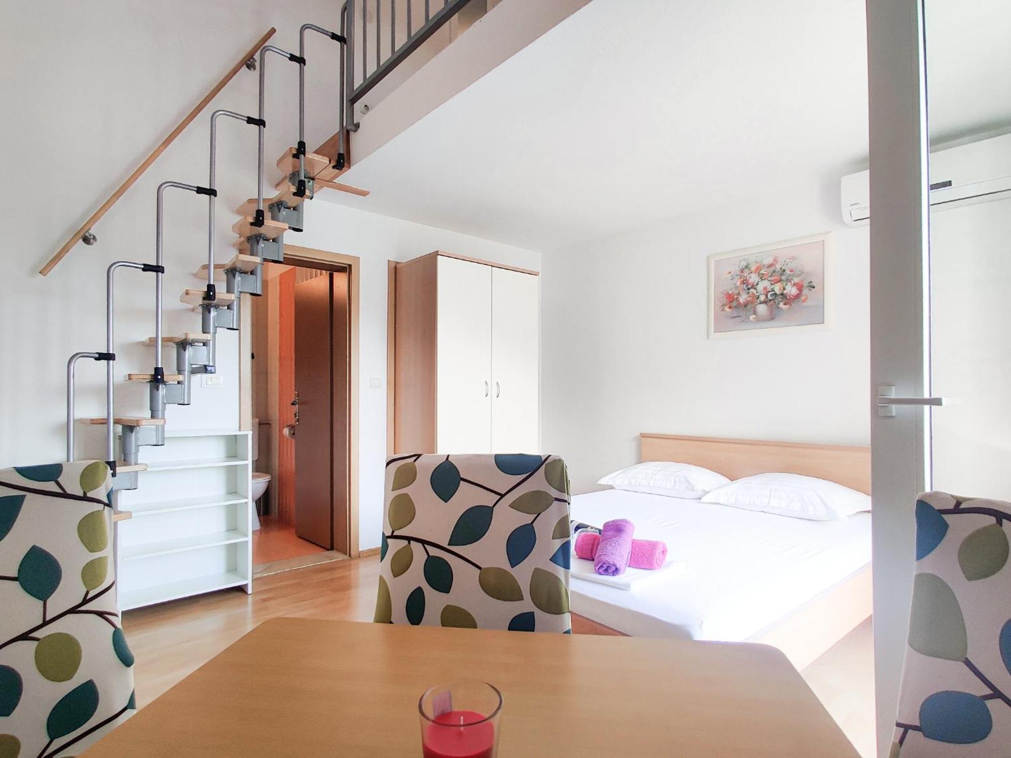 Zrinka Apartment