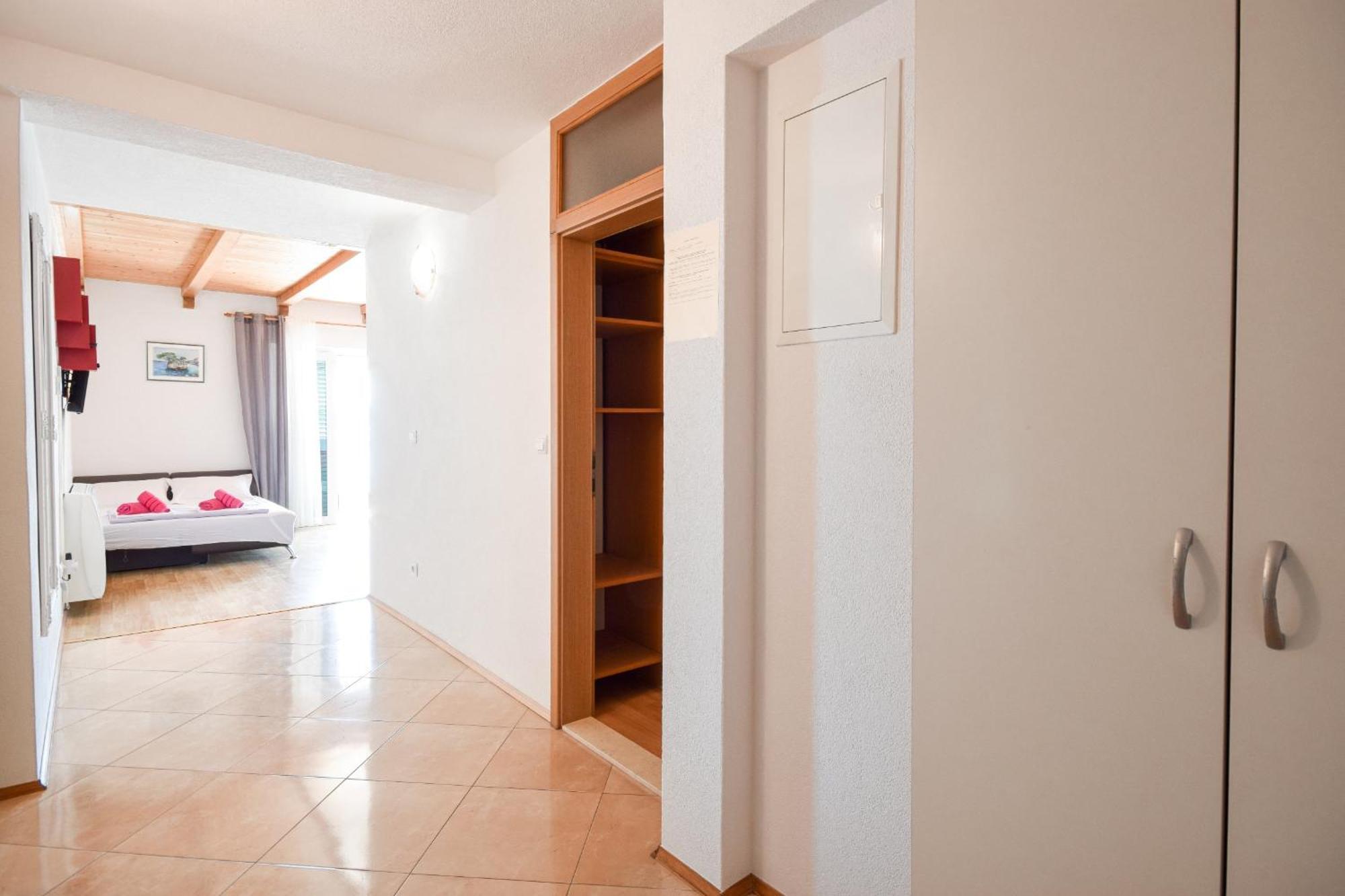 Apartment Zrinka Brela